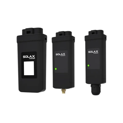 Trois modules de communication SolaX Pocket présentés côte à côte