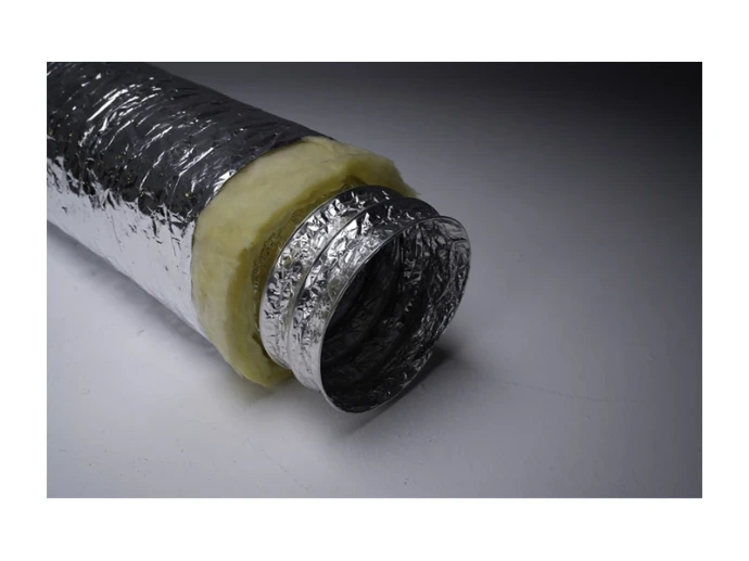 Gaine flexible ARGAS M0 ALESBO isolée, avec enveloppe aluminium et isolant jaune visible autour du conduit intérieur